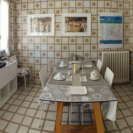 Biancavilla Oda ve Kahvaltı *