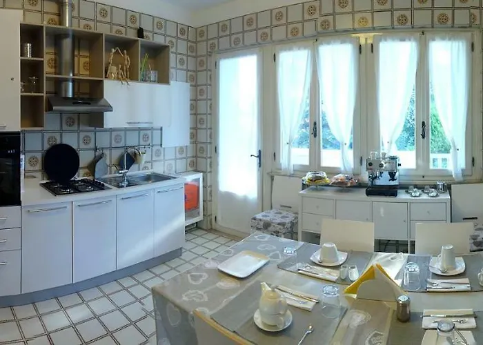 Biancavilla Bed & Breakfast *