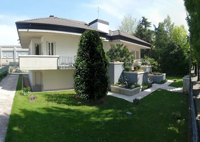 住宿加早餐酒店 Biancavilla 布雷西亚